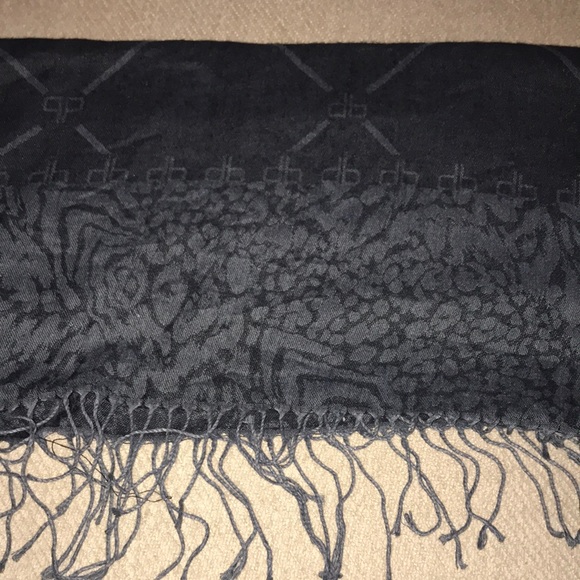 Woman’s Large Dennis Basso Scarf/Shawl - Picture 6 of 6